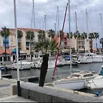 Type F2 Climatise Entre Et Port Apartamento *