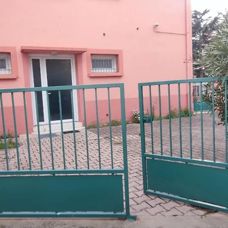 Appartement Type F2 D Une Superficie De 40M2 Climatise Entre Plage Et Port Lejlighed