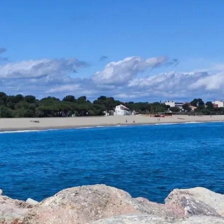 Appartement Type F2 D Une Superficie De 40M2 Climatise Entre Plage Et Port Lejlighed